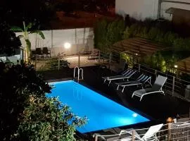 Il Giardino Di Flora con Piscina
