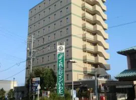 吴竹岩田酒店