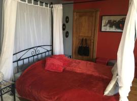Gîte "L'échappée amoureuse et féérique"，位于巴利瑟尔的酒店