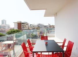 Dainese Apartments, Casa Miriam，位于利多迪耶索罗Lido di Jesolo Bus Station附近的酒店