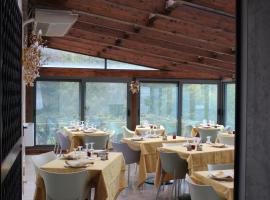 Hotel Margherita，位于Montepiano的酒店