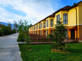 Cote d'Azur Issykkul，位于乔克-塔尔的酒店