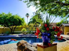 Private, Quite Casita , N. Scottsdale area,Private Pool & Patio, Cave Creek Az.，位于洞溪特伦北高尔夫俱乐部附近的酒店