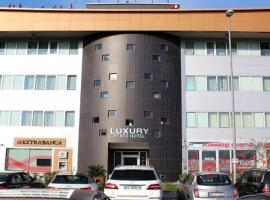 PRATO LUXURY HOTEL，位于普拉托的酒店