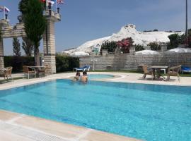 Hotel HAL-TUR，位于帕莫卡莱Pamukkale City Centre 的酒店