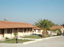 Pine Garden Hotel，位于Çandarlı的酒店