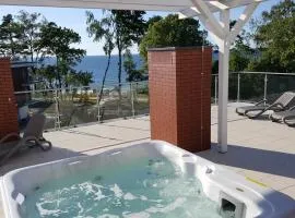 KlifowaRewal z widokiem na morze