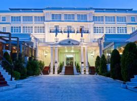 迪奥森尼亚宫酒店，位于雅典基菲西亚的酒店