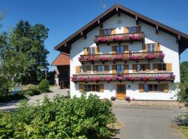 Woidhauserhof，位于Waakirchen的酒店