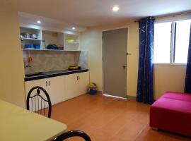 OMG Guesthouse Apartment for 6，位于Kinalupang的酒店