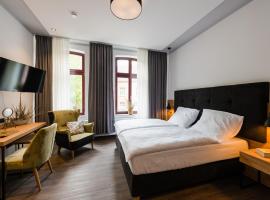 360 Grad Hotel & Bar，位于里尔的酒店