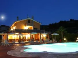 拉佛格塔乡村民宿