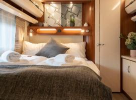 Bergwelt-M - Scheunencamping，位于施勒肯的豪华帐篷营地