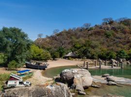 Mufasa Eco Lodge，位于Monkey Bay的酒店