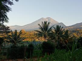 Mudung Keramat Homestay，位于Sapit的低价酒店