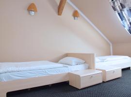 Hotel Kęszyca Leśna，位于Kęszyca的酒店