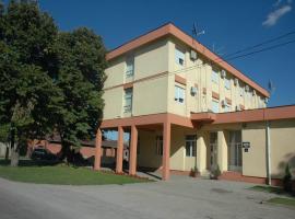 Stari Banat Hotel，位于Opovo的酒店