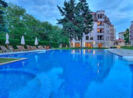 克里斯泰尔酒店 ，位于圣君士坦丁和海伦那的酒店