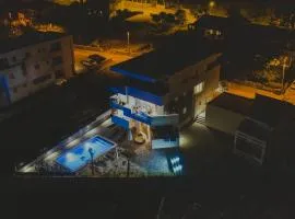Apartments Pool Villa Aldura