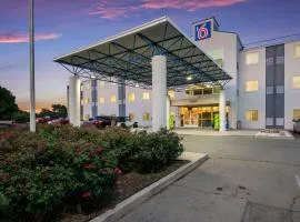 罗斯威尔第6汽车旅馆