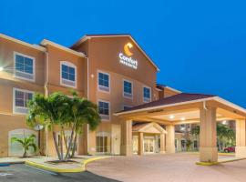 Comfort Inn & Suites Airport