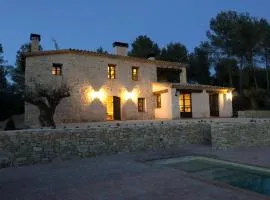 CAL PUIG, ENOTURISMO RURAL entre Viñas y Bosques