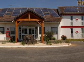 法斯特酒店，位于Déols的酒店