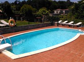 Apartamentos Rurales Las Dos Torres，位于伊斯拉的酒店