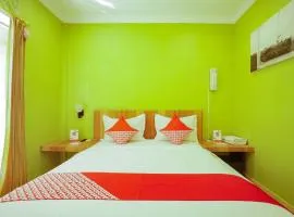 Orange Hotel