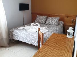 Hotel Restaurante El Álamo，位于El Álamo的酒店