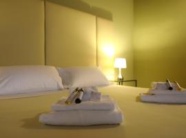 Osteria Luxury Apartments，位于佩斯基耶拉德加达的豪华酒店