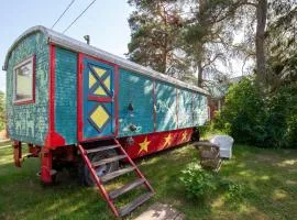 Cirkus Hostel Holken