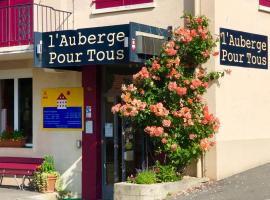 Auberge Pour Tous，位于瓦洛尔布信号缆车附近的酒店