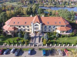 Termál Hotel Pávai Gyógyszálló ***，位于拜赖克菲尔德的酒店