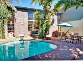 African Moon Corporate House