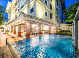 Patra Luxury Hotel Suvarnabhumi，位于Ban Khlong Bang Krathiam易三仓大学 - 素万那普校区附近的酒店