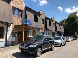Hotel Trilobit，位于卢日尼采河畔韦塞利的酒店