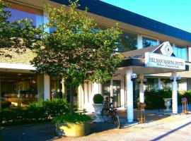 Marina Hotel 2，位于格雷诺的酒店