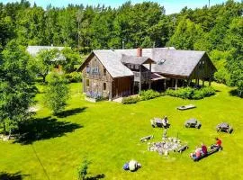PIZĀ Guest House & Campsite