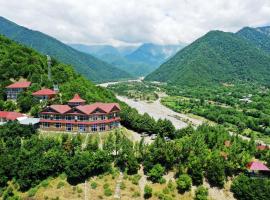 Kungut Hotel & Restaurant，位于舍基的酒店