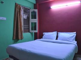 SPOT ON 39720 Psr Guest House Near Temple，位于Tiruttani的酒店