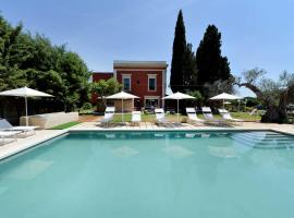 Agriturismo Santa Chiara，位于阿莱齐奥的酒店