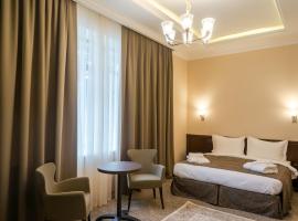 Royal Plus Hotel，位于阿拉木图的酒店