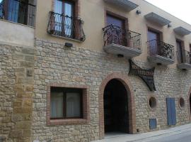 诺坎普摩登酒店，位于Villalba dels Arcs的酒店