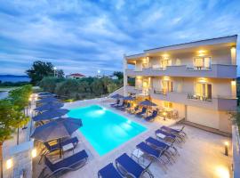 Iliomagic Luxury Suites Thassos，位于萨索斯的海滩短租房