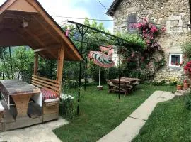 Guest House Ulaj
