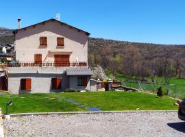 Apartamento Angostrina，位于Angoustrine的酒店