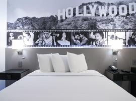 Glen Capri Inn and Suites - Burbank Universal，位于格伦代尔的酒店