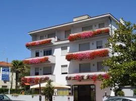 奥尔基代亚码头公寓式酒店