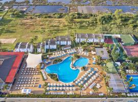 BQ阿尔库迪亚太阳村酒店，位于穆罗海滩的度假村